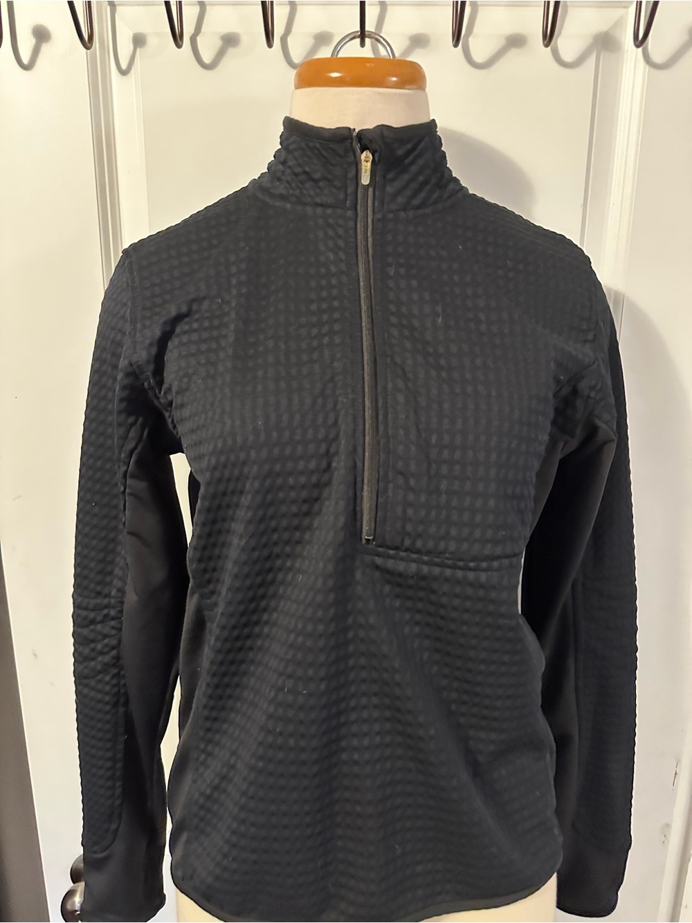Nike Men's Black Quarter-Zip Waffle Knit Pullover